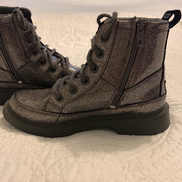UGG glitter combat boots - Picture 4 of 5